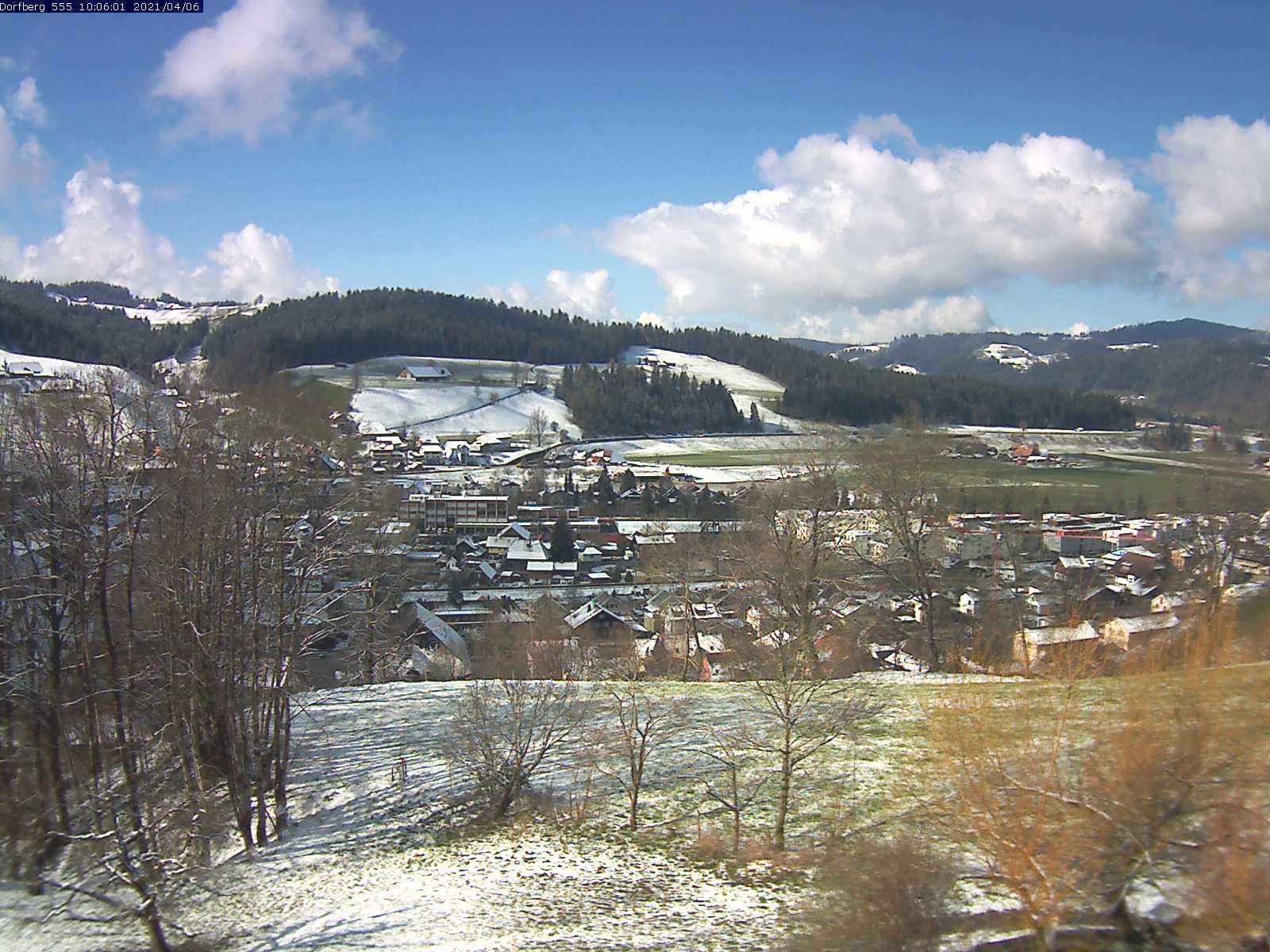 Webcam-Bild: Aussicht vom Dorfberg in Langnau 20210406-100601