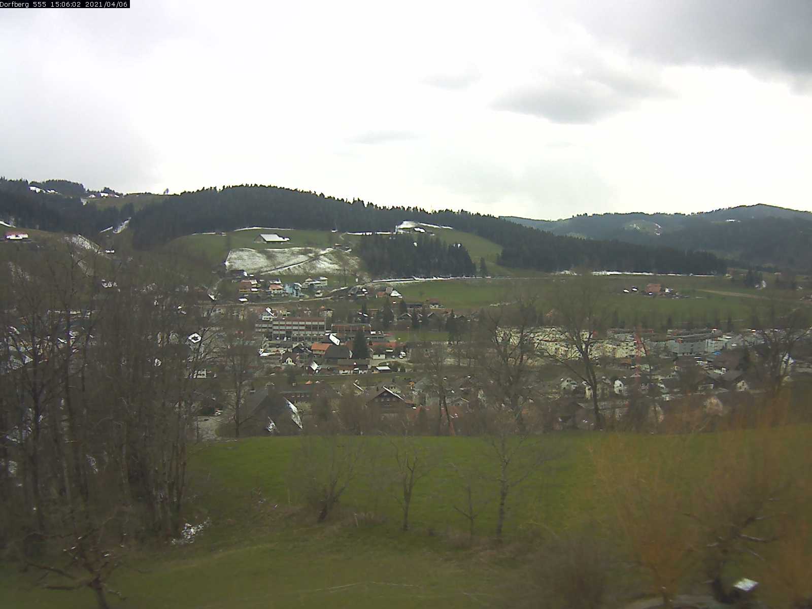 Webcam-Bild: Aussicht vom Dorfberg in Langnau 20210406-150601
