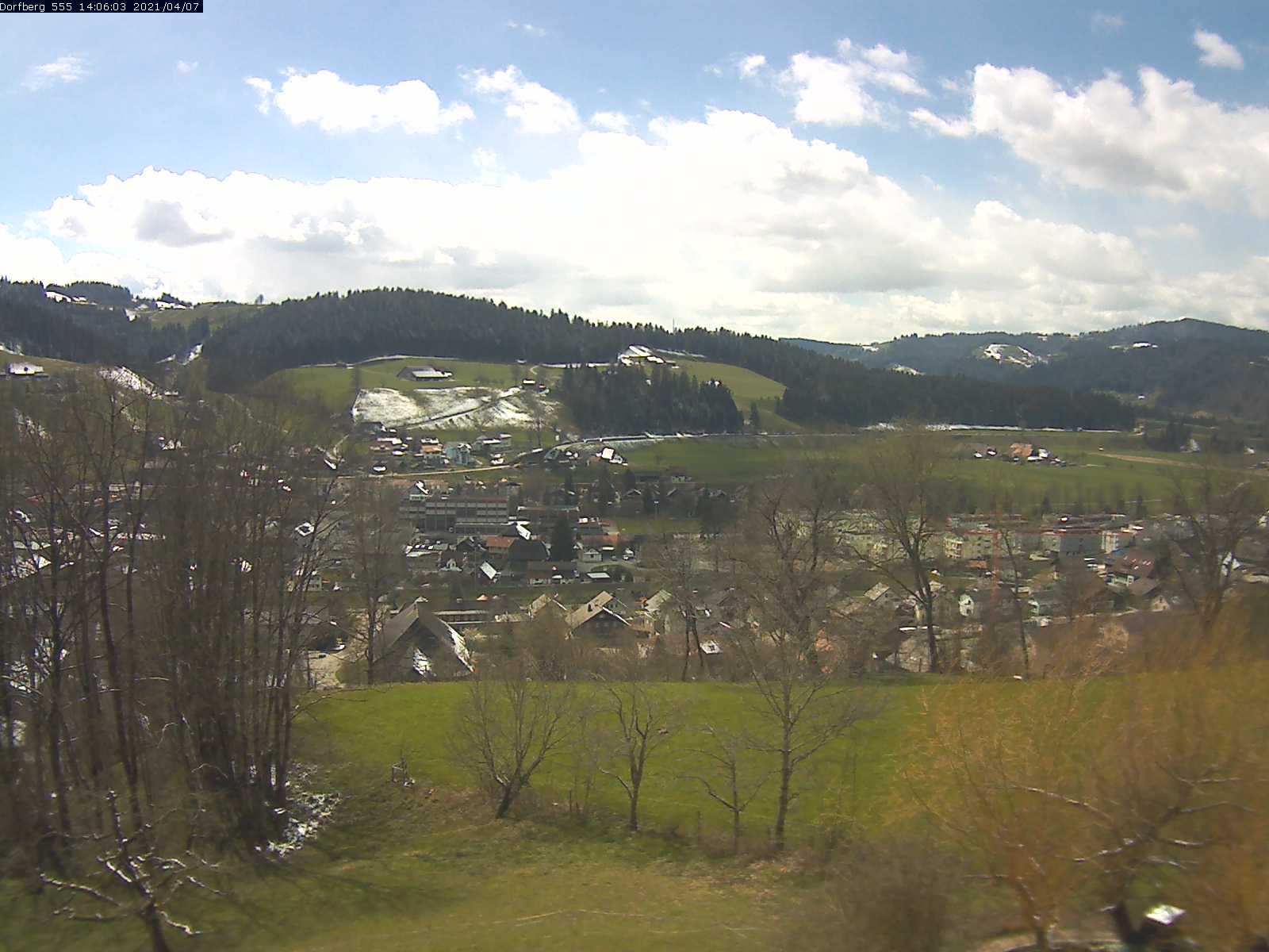 Webcam-Bild: Aussicht vom Dorfberg in Langnau 20210407-140601