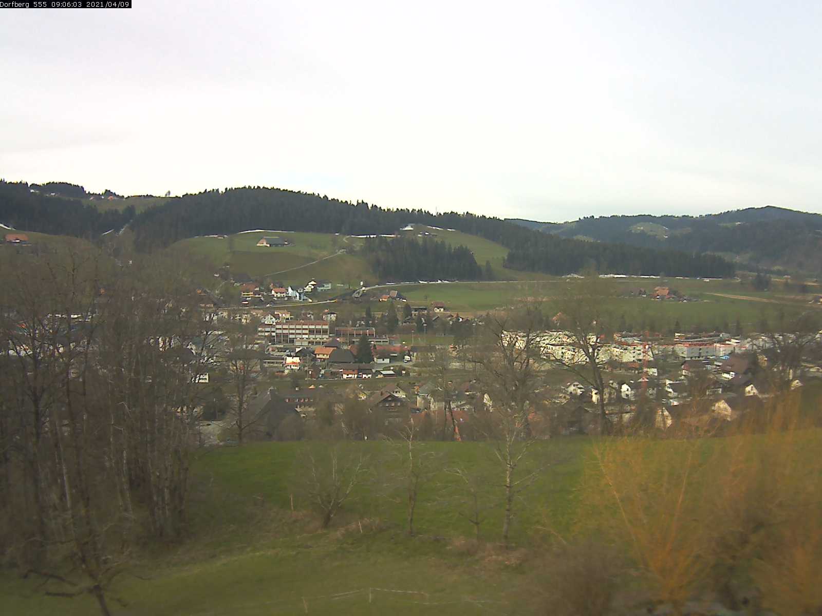 Webcam-Bild: Aussicht vom Dorfberg in Langnau 20210409-090601