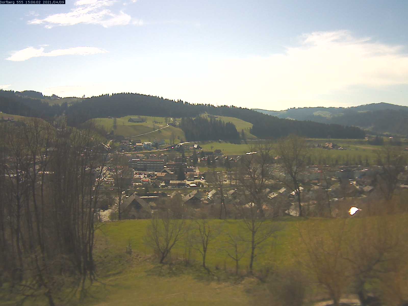 Webcam-Bild: Aussicht vom Dorfberg in Langnau 20210409-150601