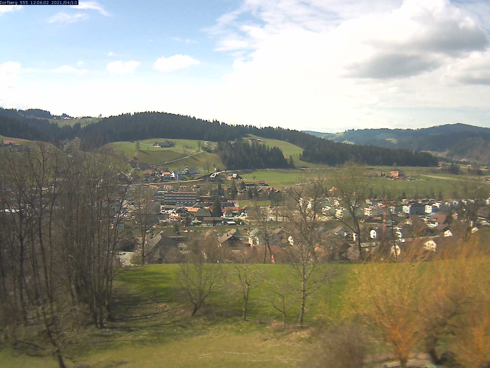 Webcam-Bild: Aussicht vom Dorfberg in Langnau 20210410-120601