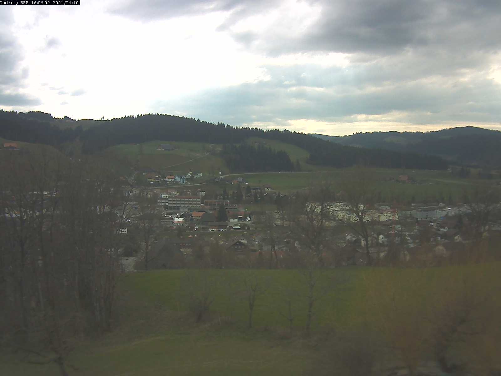Webcam-Bild: Aussicht vom Dorfberg in Langnau 20210410-160601