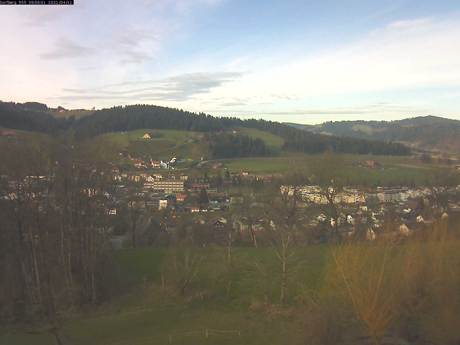 Webcam-Bild: Aussicht vom Dorfberg in Langnau 20210411-080601