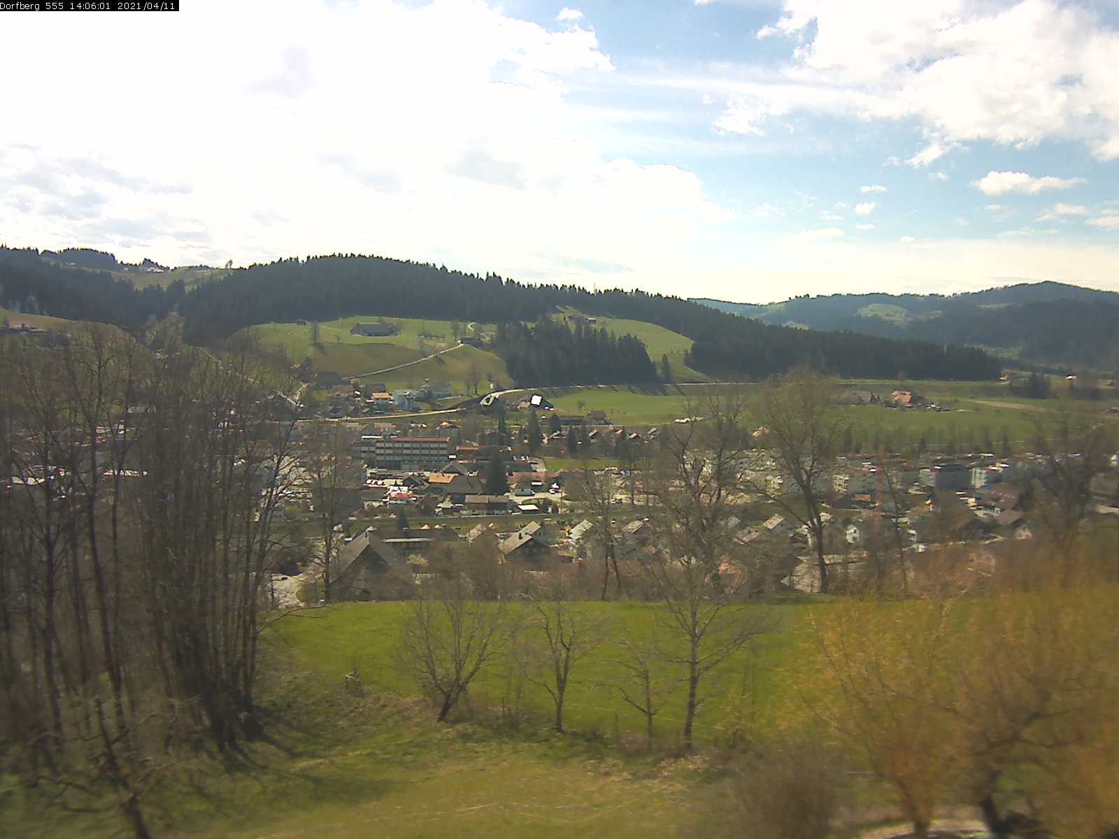 Webcam-Bild: Aussicht vom Dorfberg in Langnau 20210411-140601