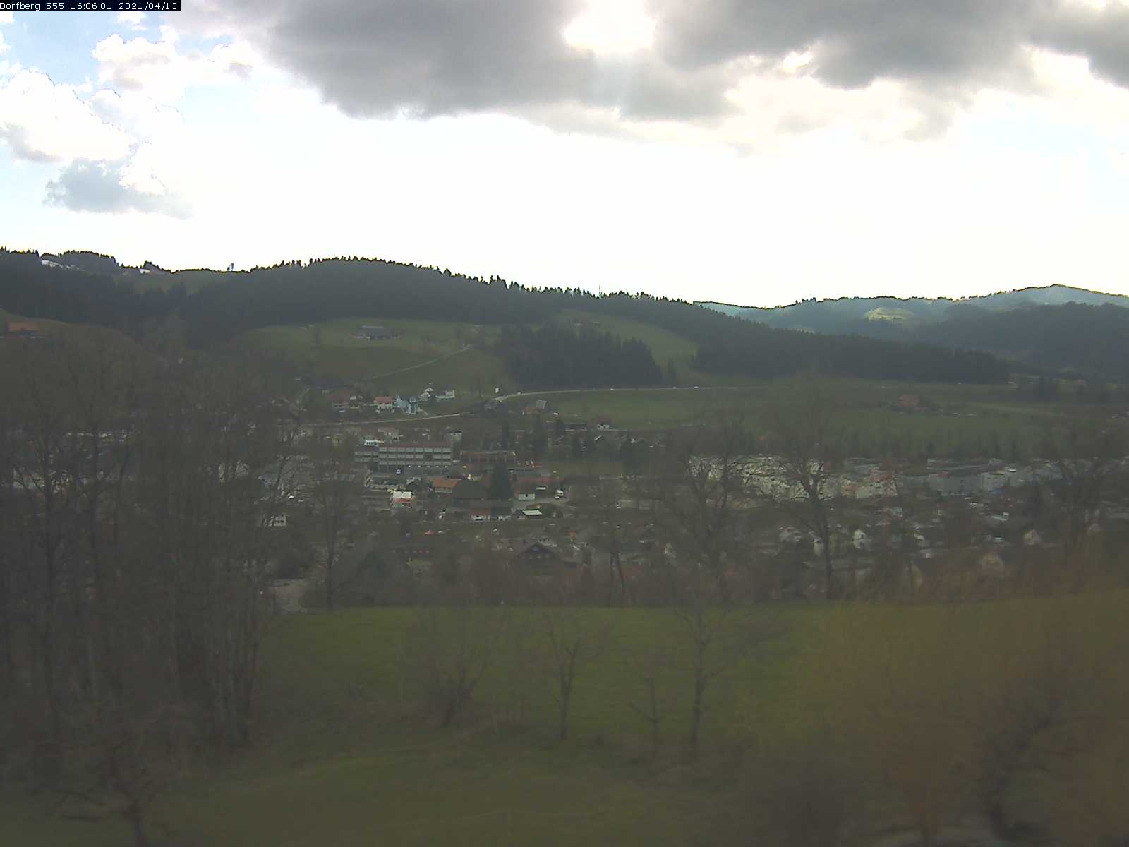 Webcam-Bild: Aussicht vom Dorfberg in Langnau 20210413-160601