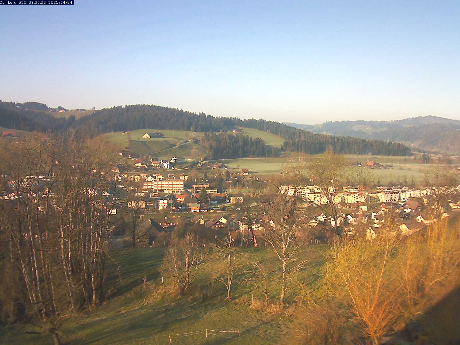 Webcam-Bild: Aussicht vom Dorfberg in Langnau 20210414-080601