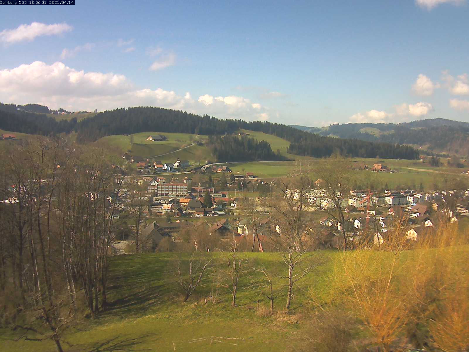Webcam-Bild: Aussicht vom Dorfberg in Langnau 20210414-100601