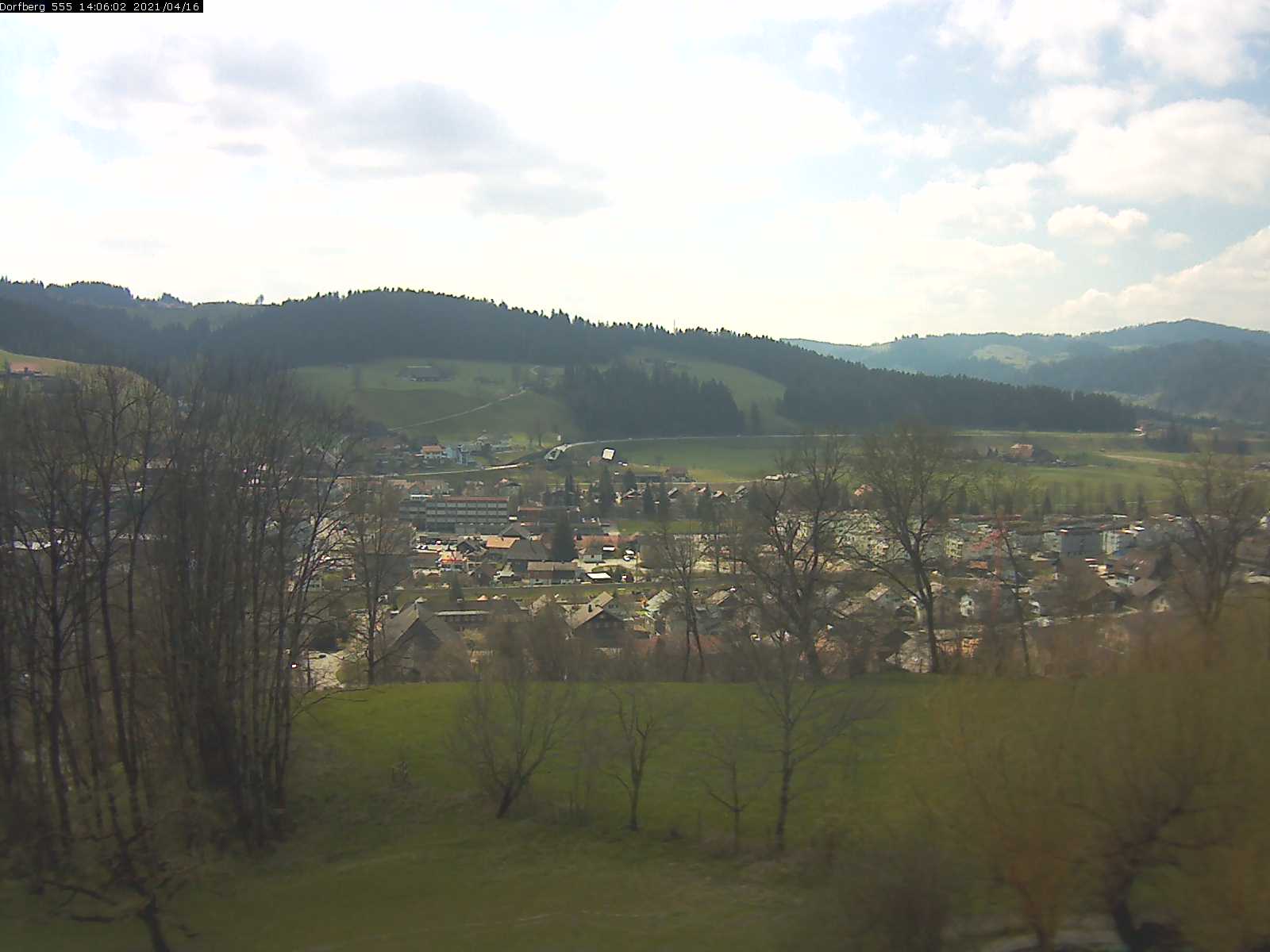 Webcam-Bild: Aussicht vom Dorfberg in Langnau 20210416-140601