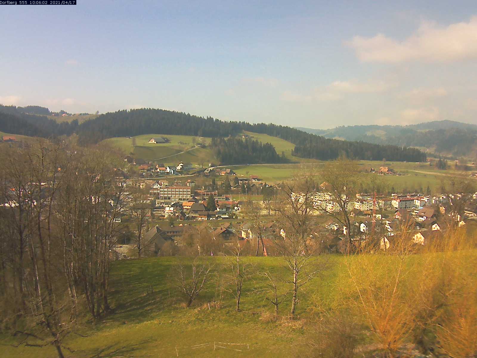 Webcam-Bild: Aussicht vom Dorfberg in Langnau 20210417-100601