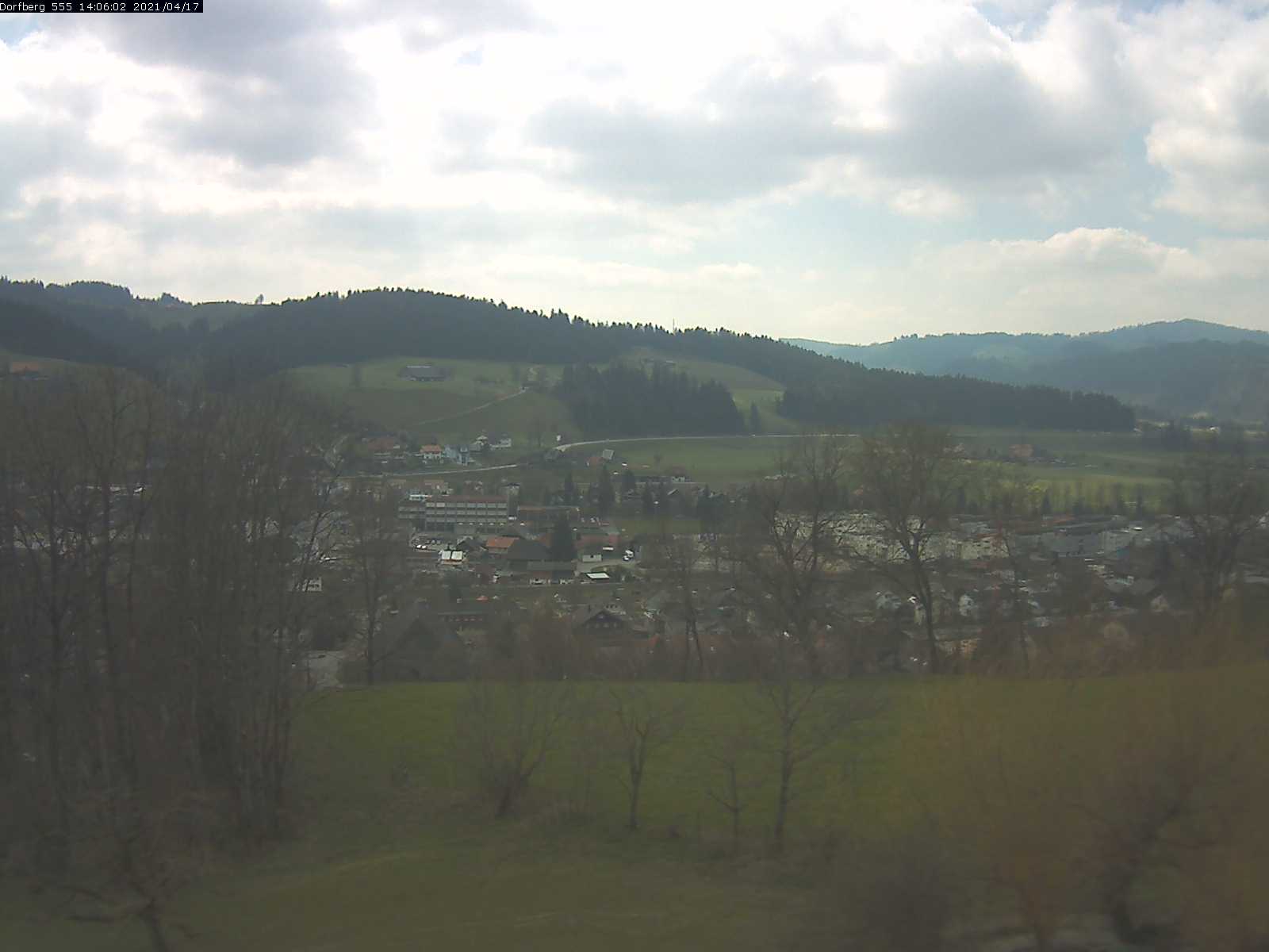 Webcam-Bild: Aussicht vom Dorfberg in Langnau 20210417-140601