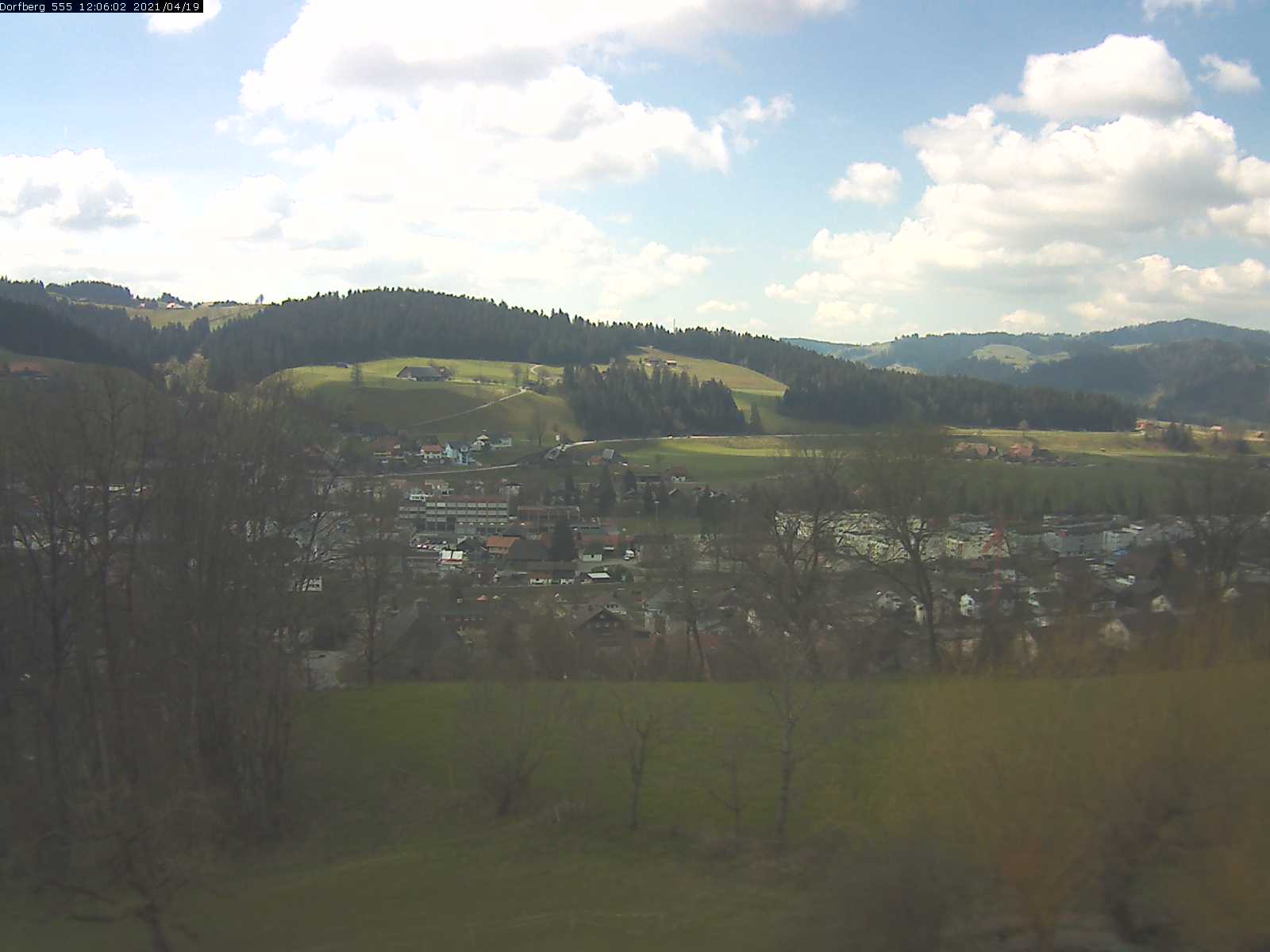 Webcam-Bild: Aussicht vom Dorfberg in Langnau 20210419-120601