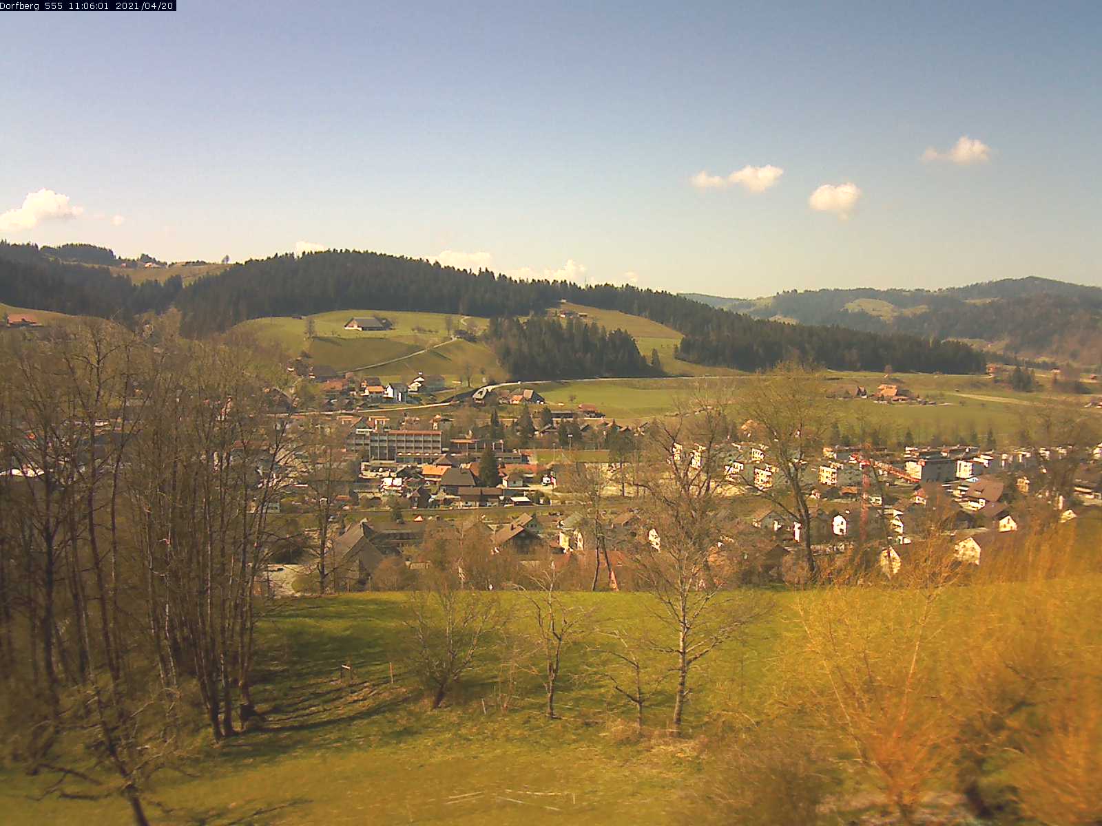 Webcam-Bild: Aussicht vom Dorfberg in Langnau 20210420-110601