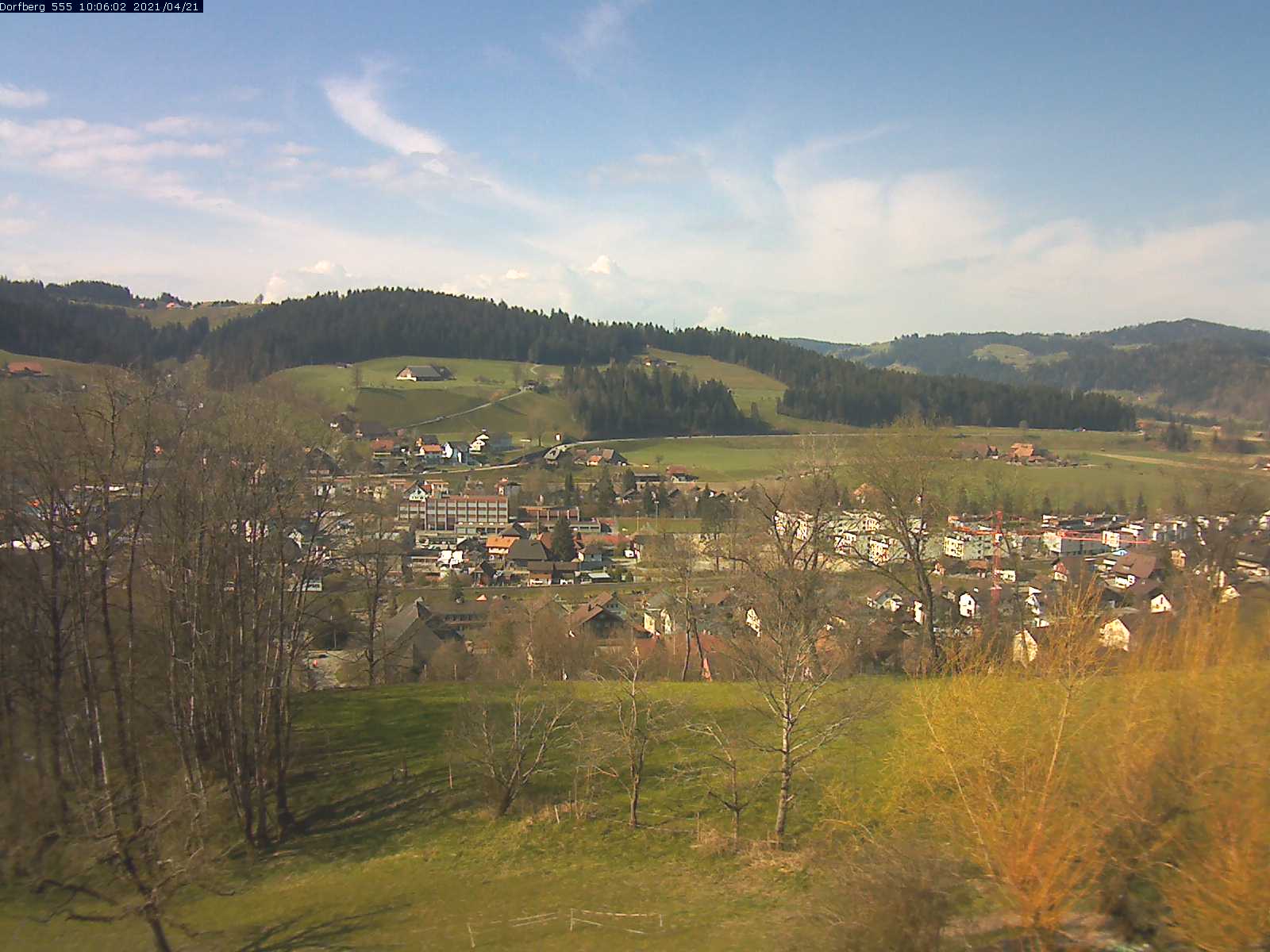 Webcam-Bild: Aussicht vom Dorfberg in Langnau 20210421-100601