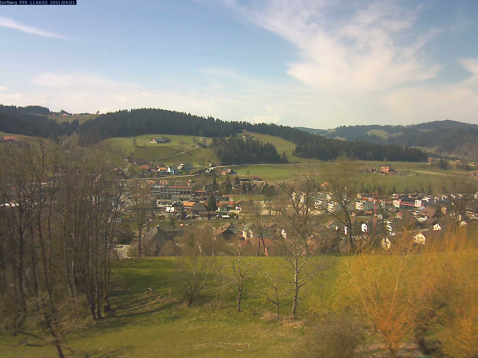 Webcam-Bild: Aussicht vom Dorfberg in Langnau 20210421-110601