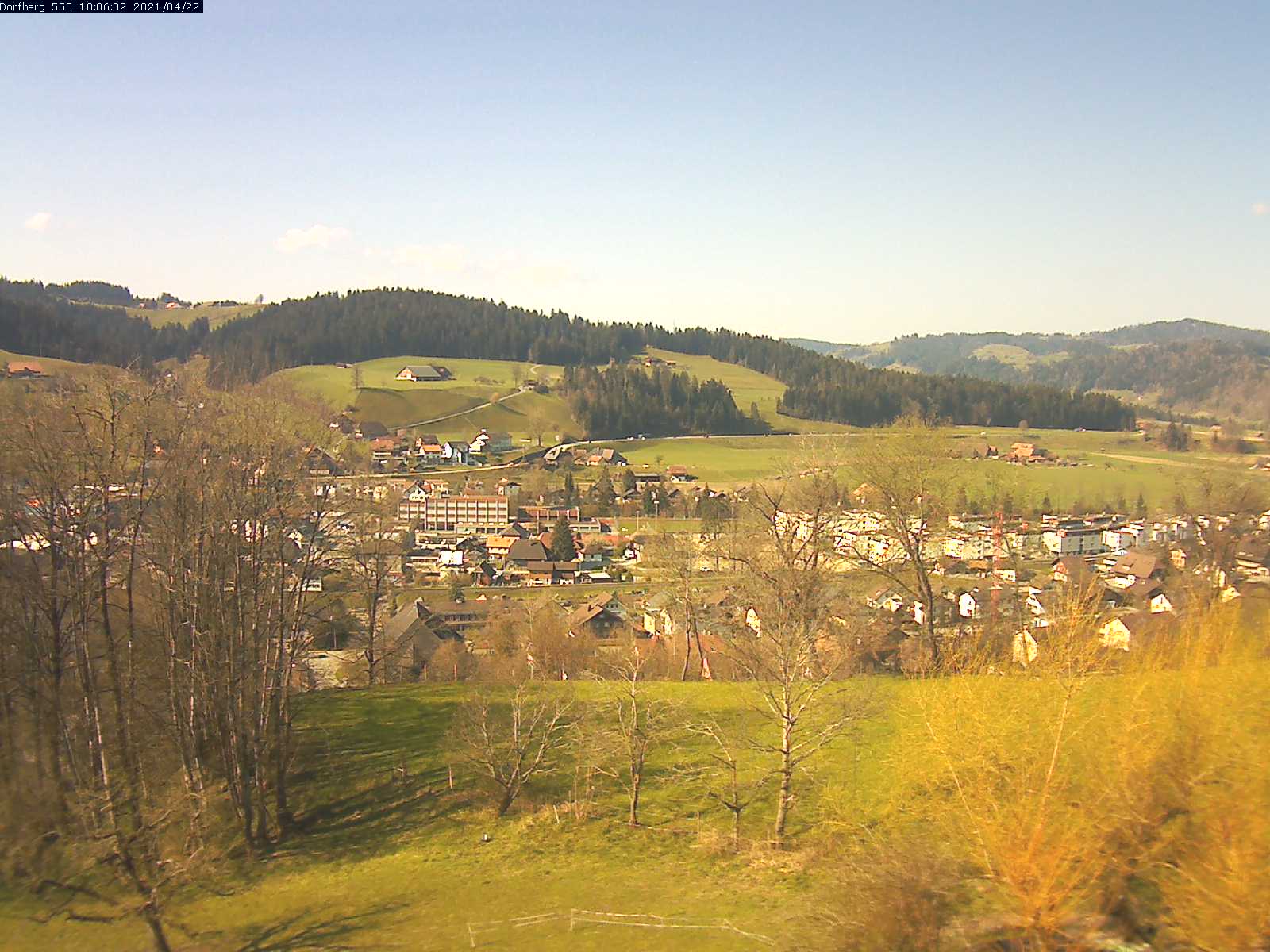 Webcam-Bild: Aussicht vom Dorfberg in Langnau 20210422-100601