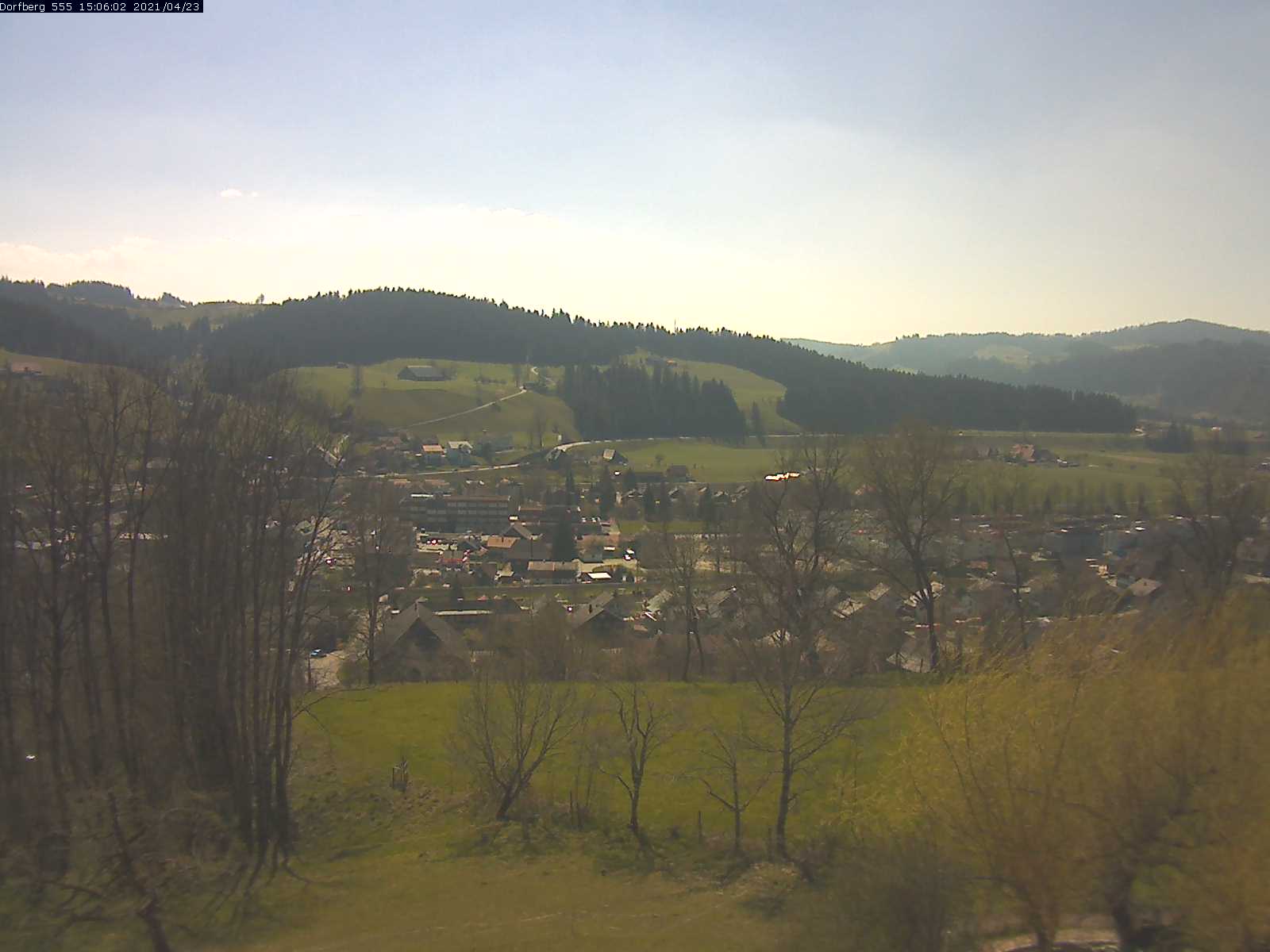 Webcam-Bild: Aussicht vom Dorfberg in Langnau 20210423-150601