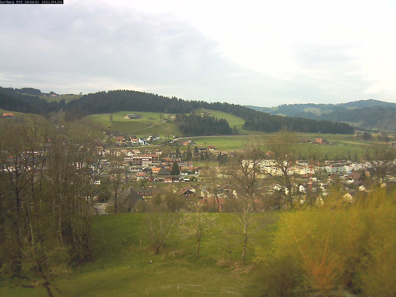 Webcam-Bild: Aussicht vom Dorfberg in Langnau 20210426-090601