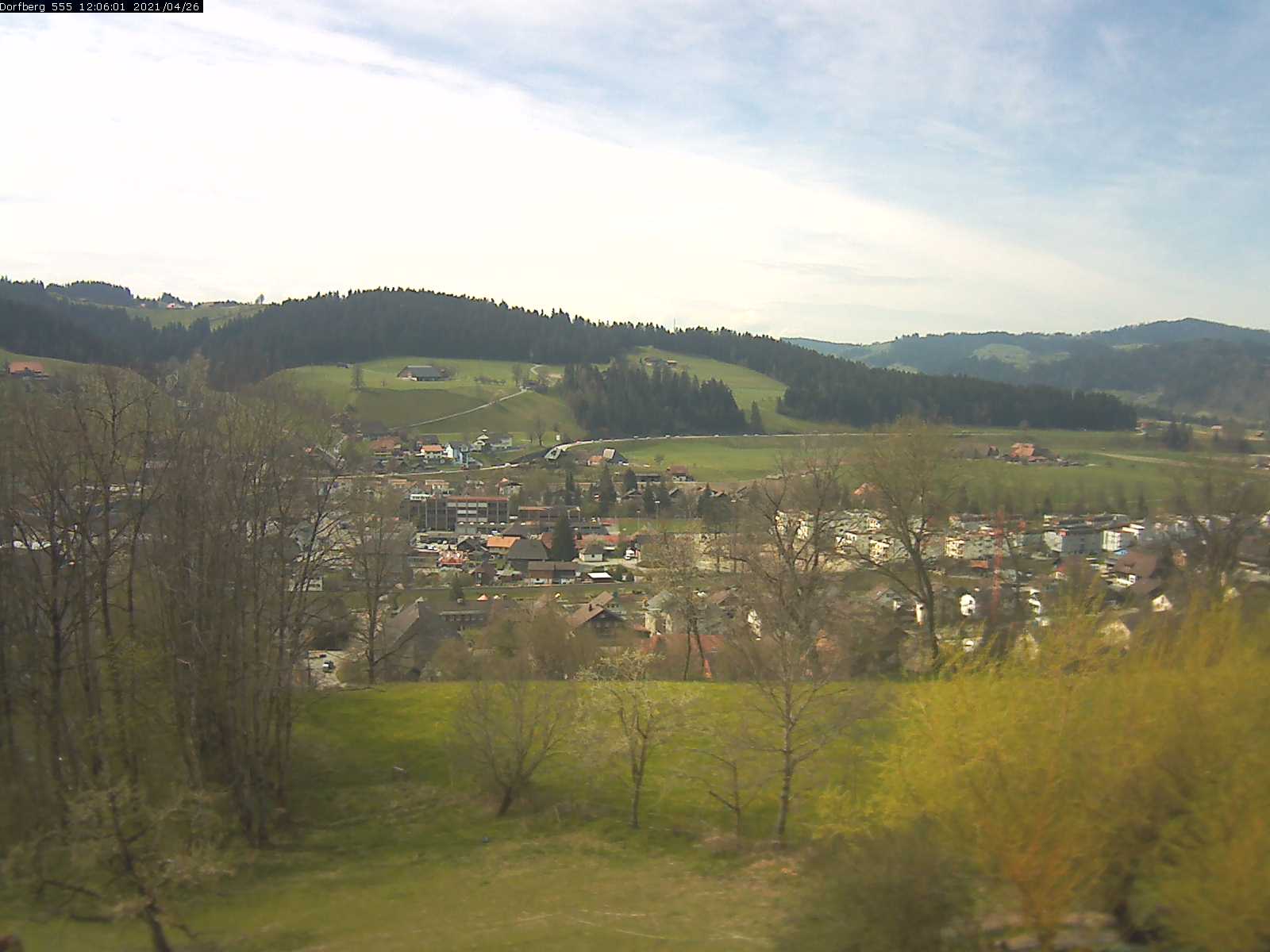 Webcam-Bild: Aussicht vom Dorfberg in Langnau 20210426-120601
