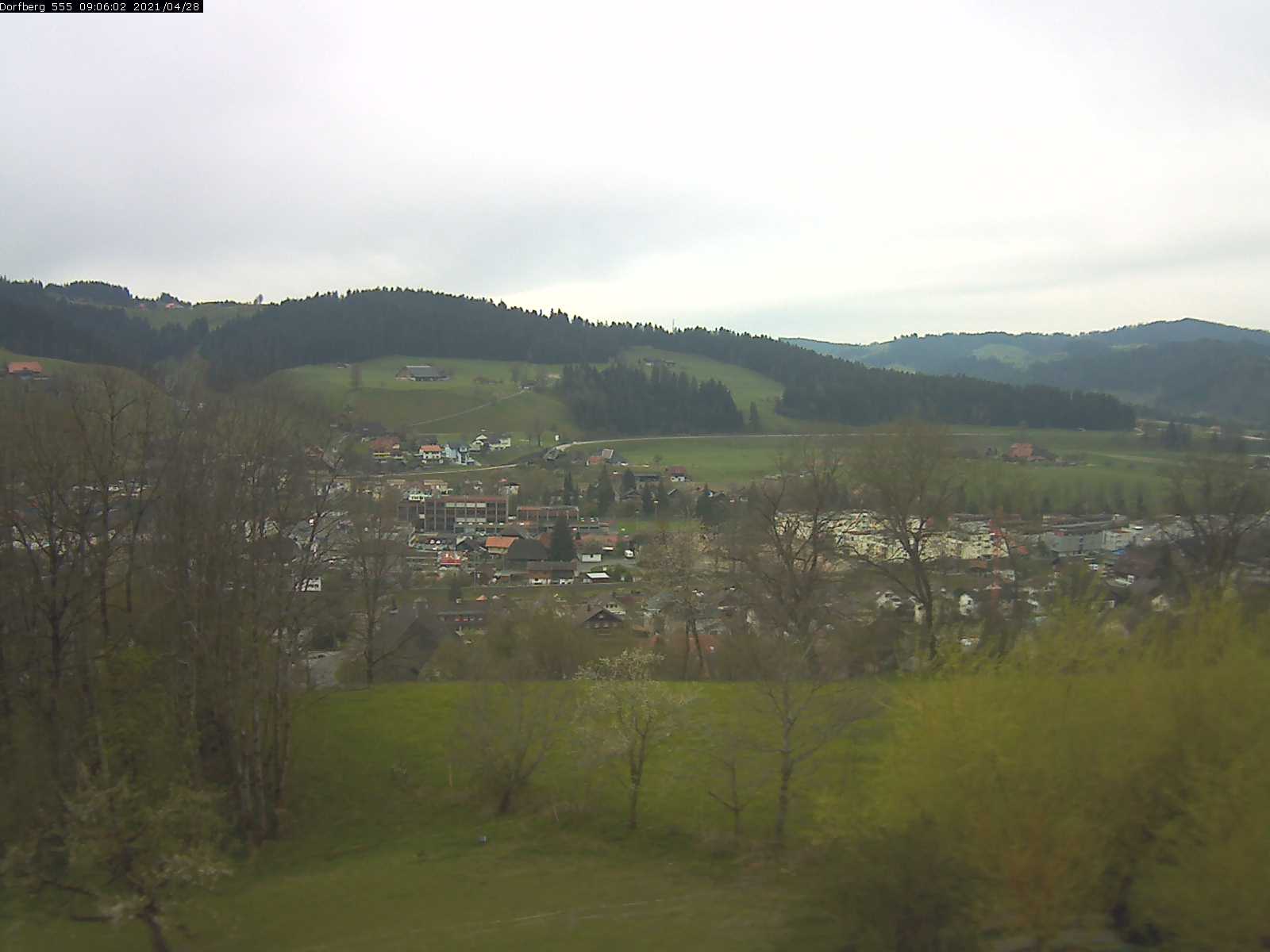 Webcam-Bild: Aussicht vom Dorfberg in Langnau 20210428-090601