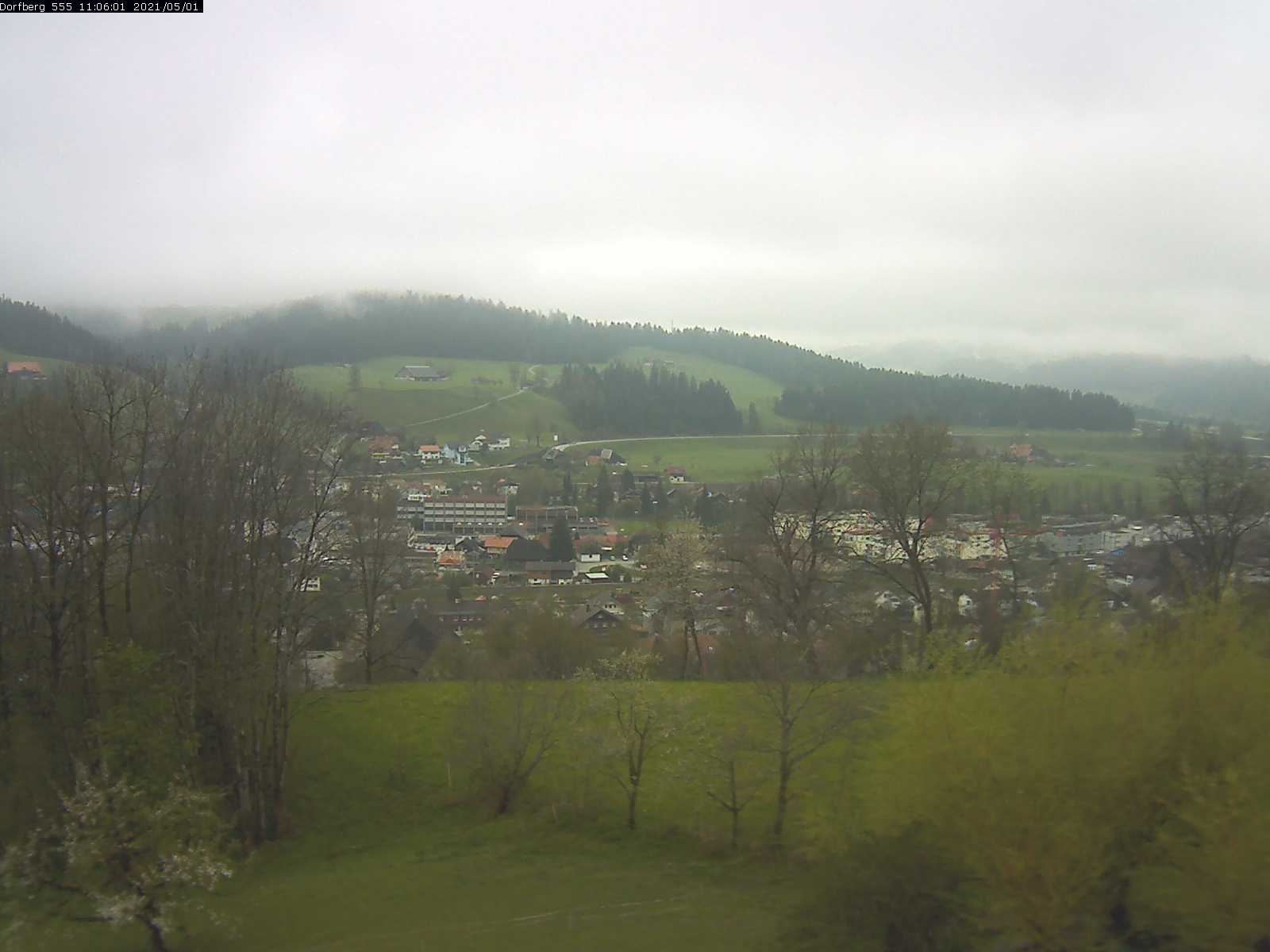Webcam-Bild: Aussicht vom Dorfberg in Langnau 20210501-110601