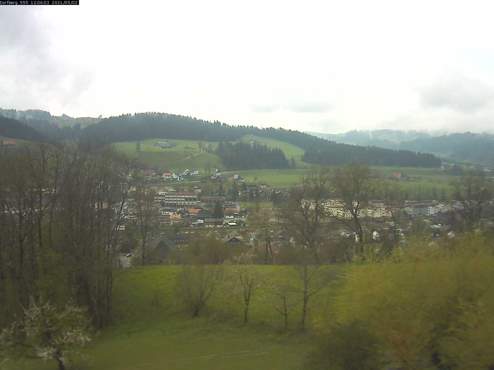 Webcam-Bild: Aussicht vom Dorfberg in Langnau 20210502-120602