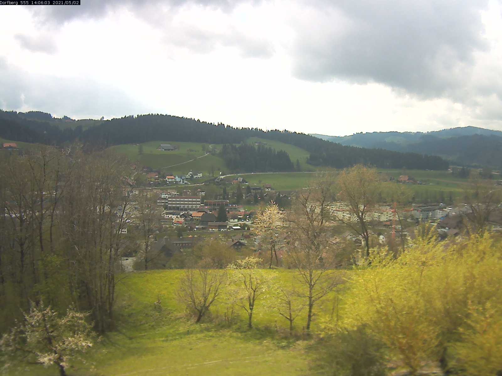 Webcam-Bild: Aussicht vom Dorfberg in Langnau 20210502-140601