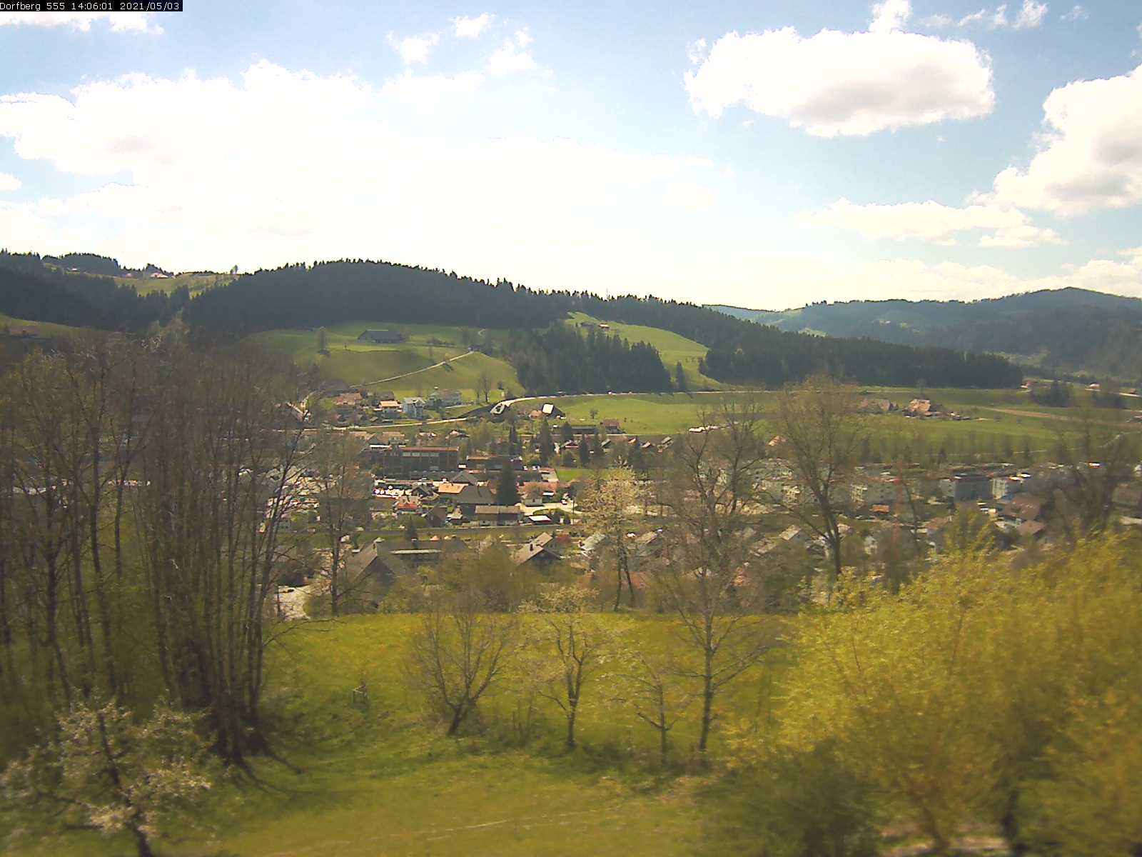 Webcam-Bild: Aussicht vom Dorfberg in Langnau 20210503-140601