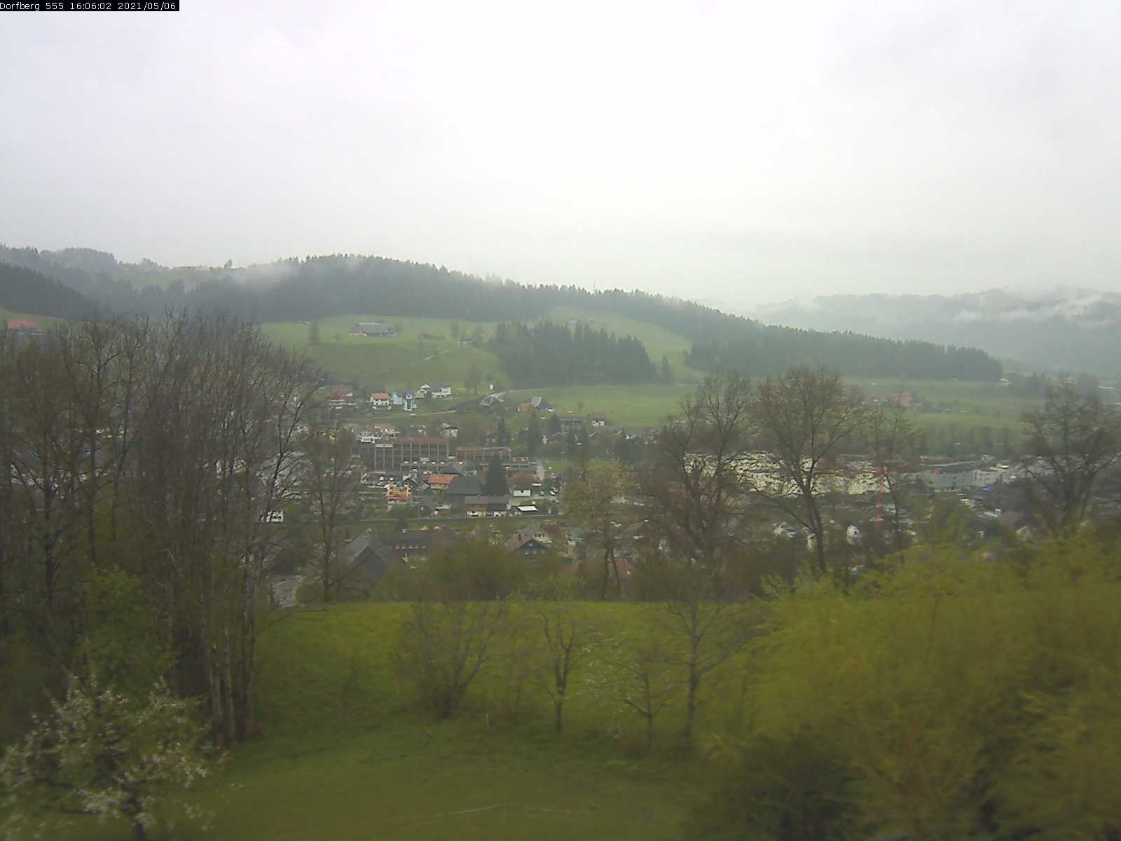 Webcam-Bild: Aussicht vom Dorfberg in Langnau 20210506-160601