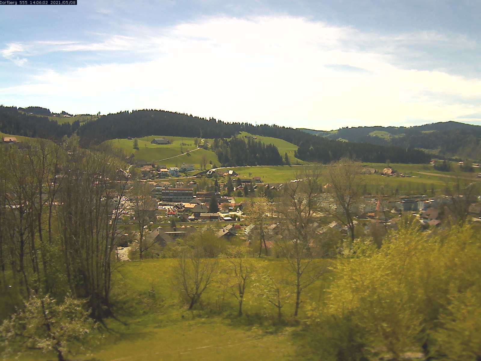 Webcam-Bild: Aussicht vom Dorfberg in Langnau 20210508-140601