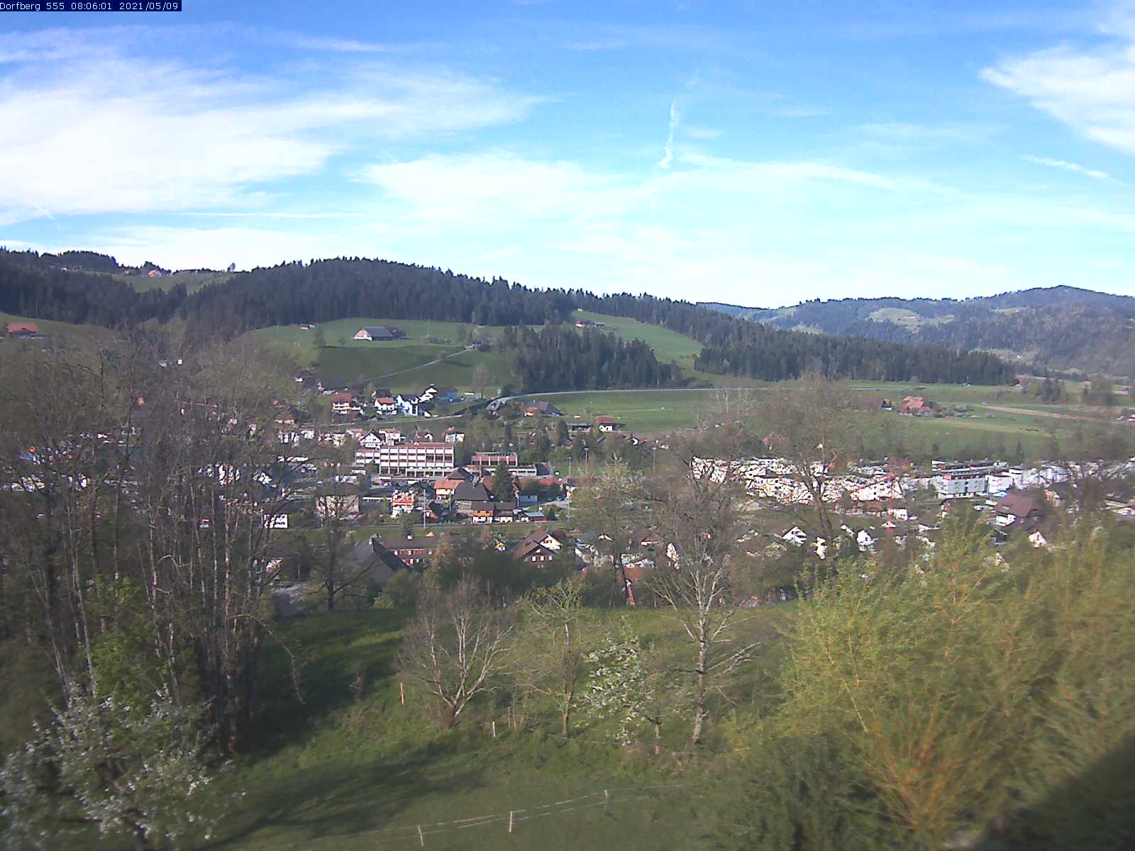 Webcam-Bild: Aussicht vom Dorfberg in Langnau 20210509-080601