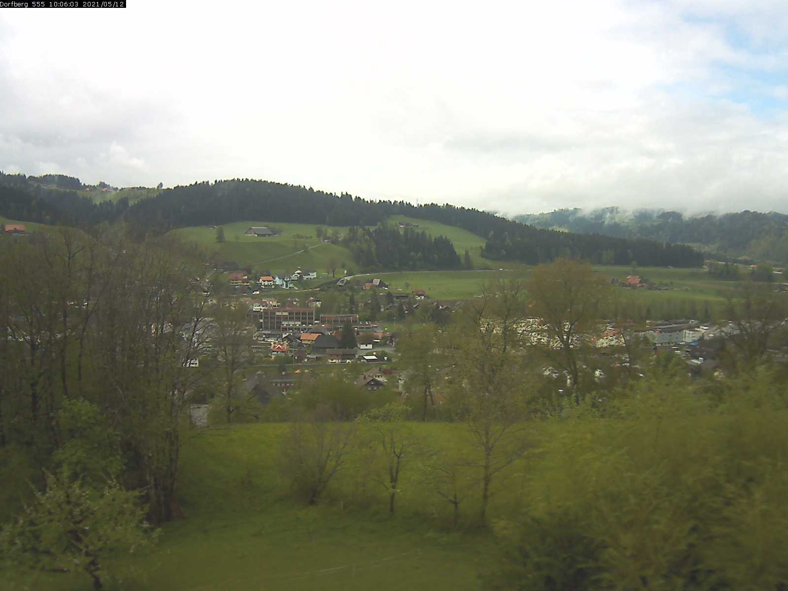 Webcam-Bild: Aussicht vom Dorfberg in Langnau 20210512-100602