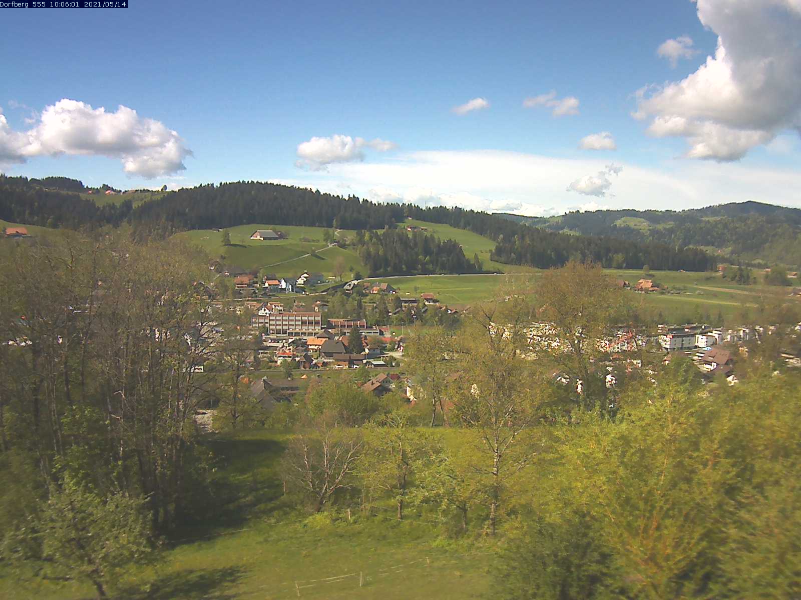 Webcam-Bild: Aussicht vom Dorfberg in Langnau 20210514-100601