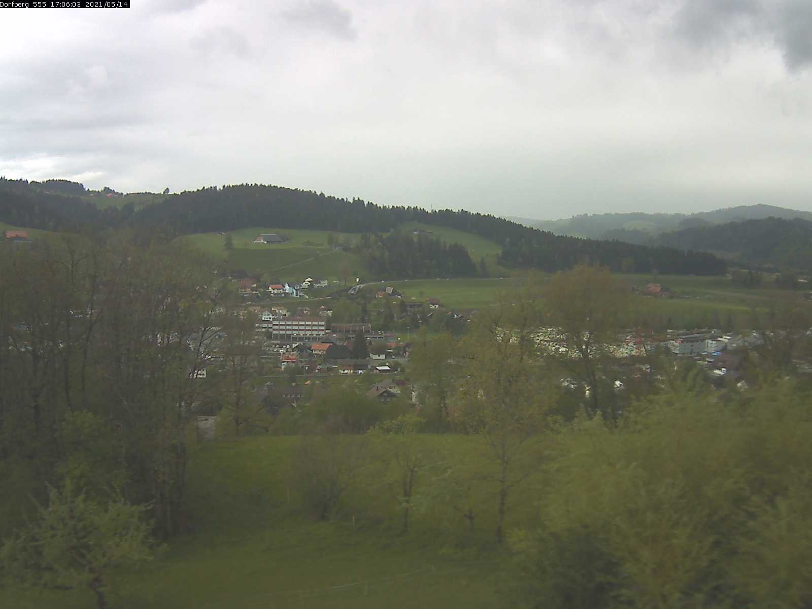 Webcam-Bild: Aussicht vom Dorfberg in Langnau 20210514-170601