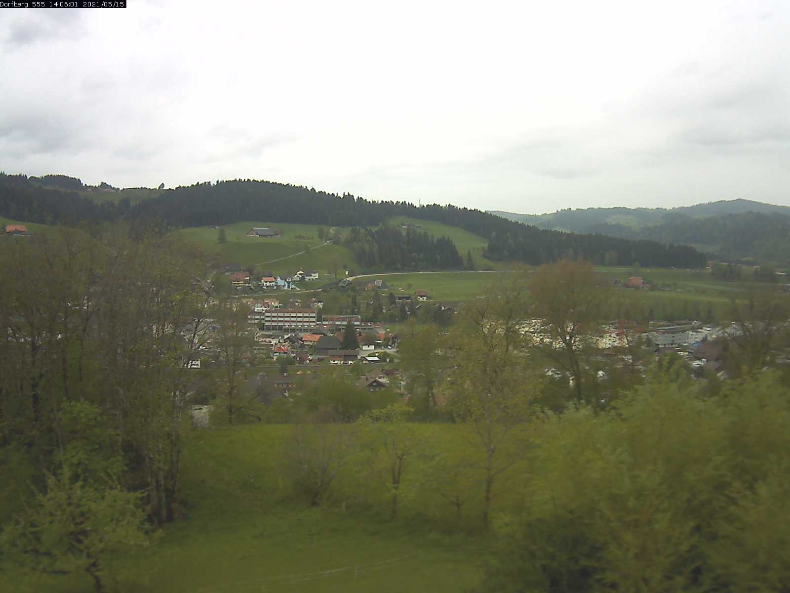Webcam-Bild: Aussicht vom Dorfberg in Langnau 20210515-140601