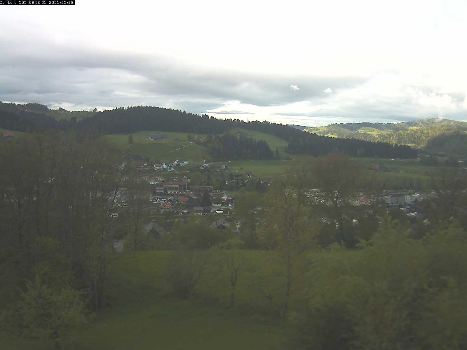 Webcam-Bild: Aussicht vom Dorfberg in Langnau 20210518-080601