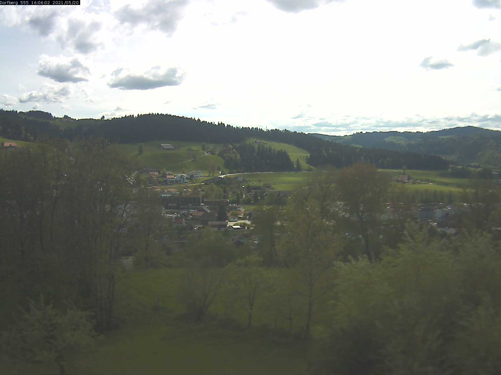 Webcam-Bild: Aussicht vom Dorfberg in Langnau 20210520-160601