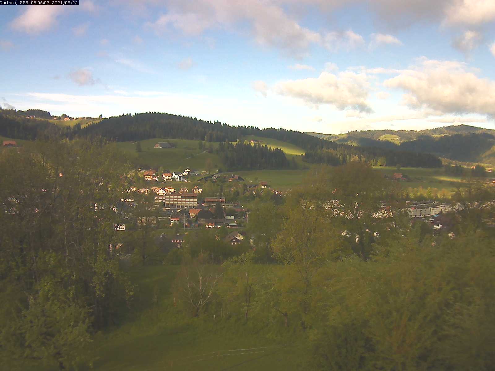 Webcam-Bild: Aussicht vom Dorfberg in Langnau 20210522-080601