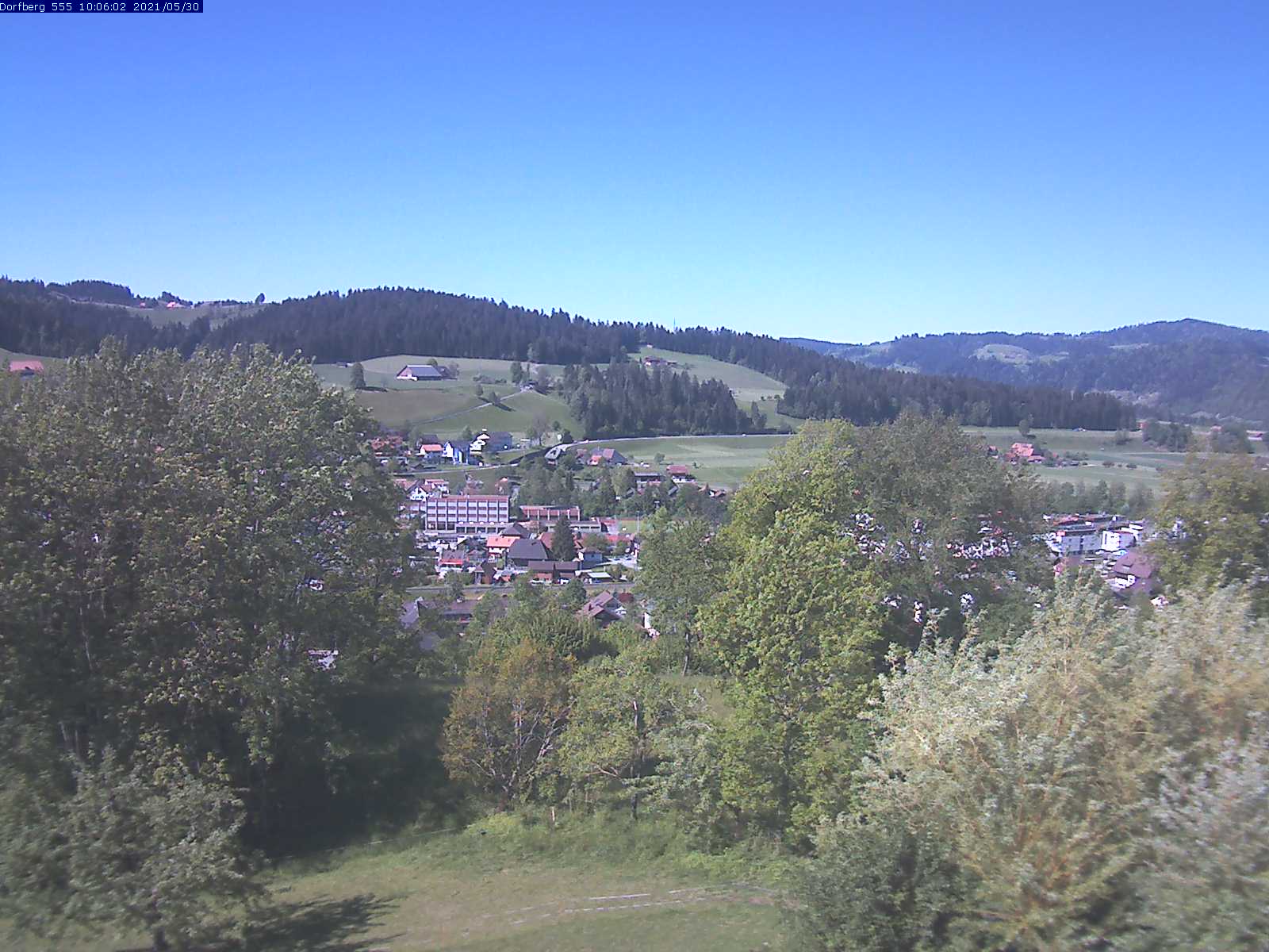 Webcam-Bild: Aussicht vom Dorfberg in Langnau 20210530-100601