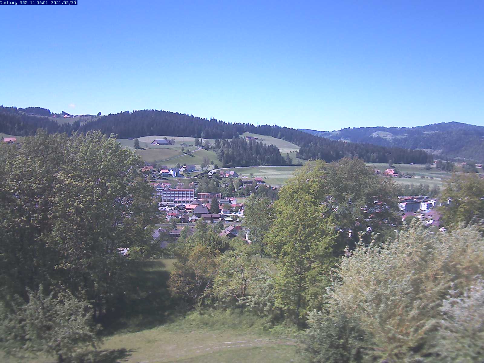 Webcam-Bild: Aussicht vom Dorfberg in Langnau 20210530-110601