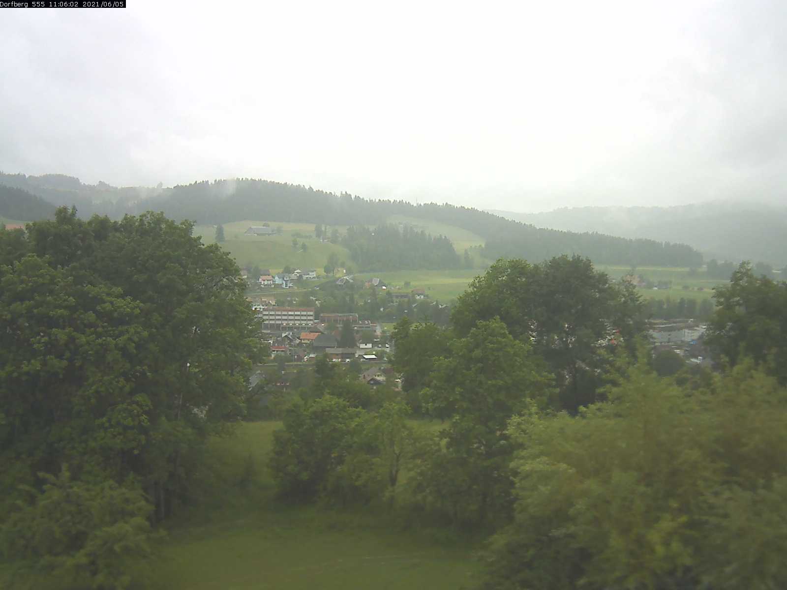 Webcam-Bild: Aussicht vom Dorfberg in Langnau 20210605-110601
