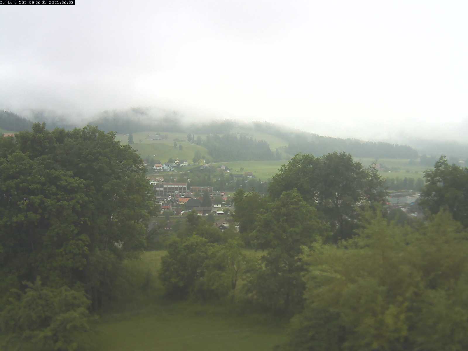 Webcam-Bild: Aussicht vom Dorfberg in Langnau 20210608-080601