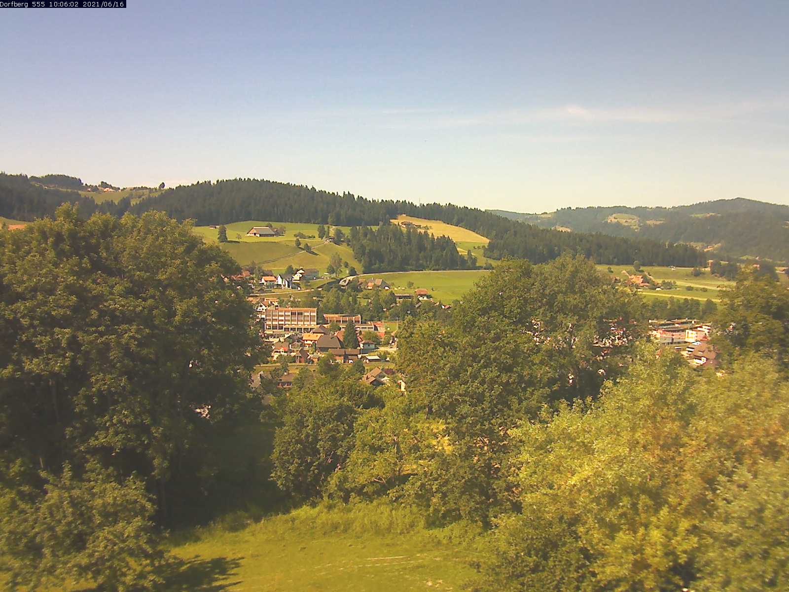 Webcam-Bild: Aussicht vom Dorfberg in Langnau 20210616-100602