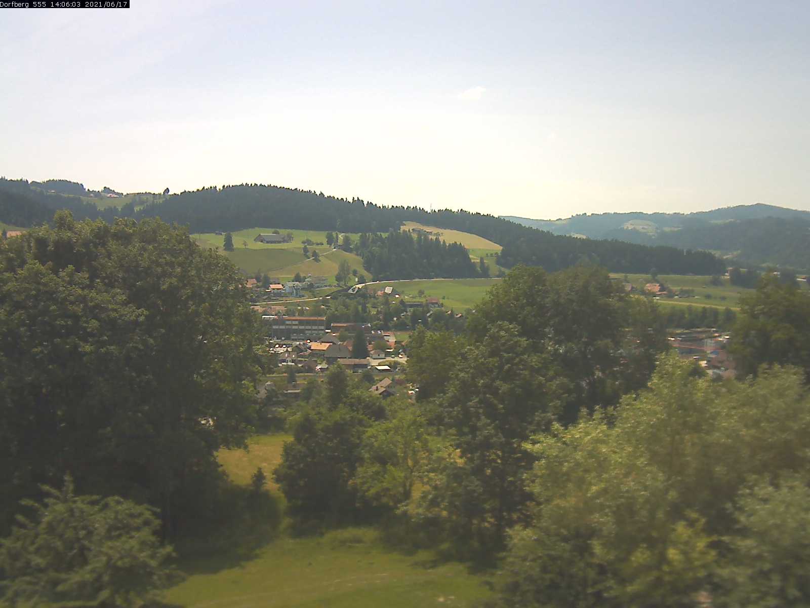 Webcam-Bild: Aussicht vom Dorfberg in Langnau 20210617-140601