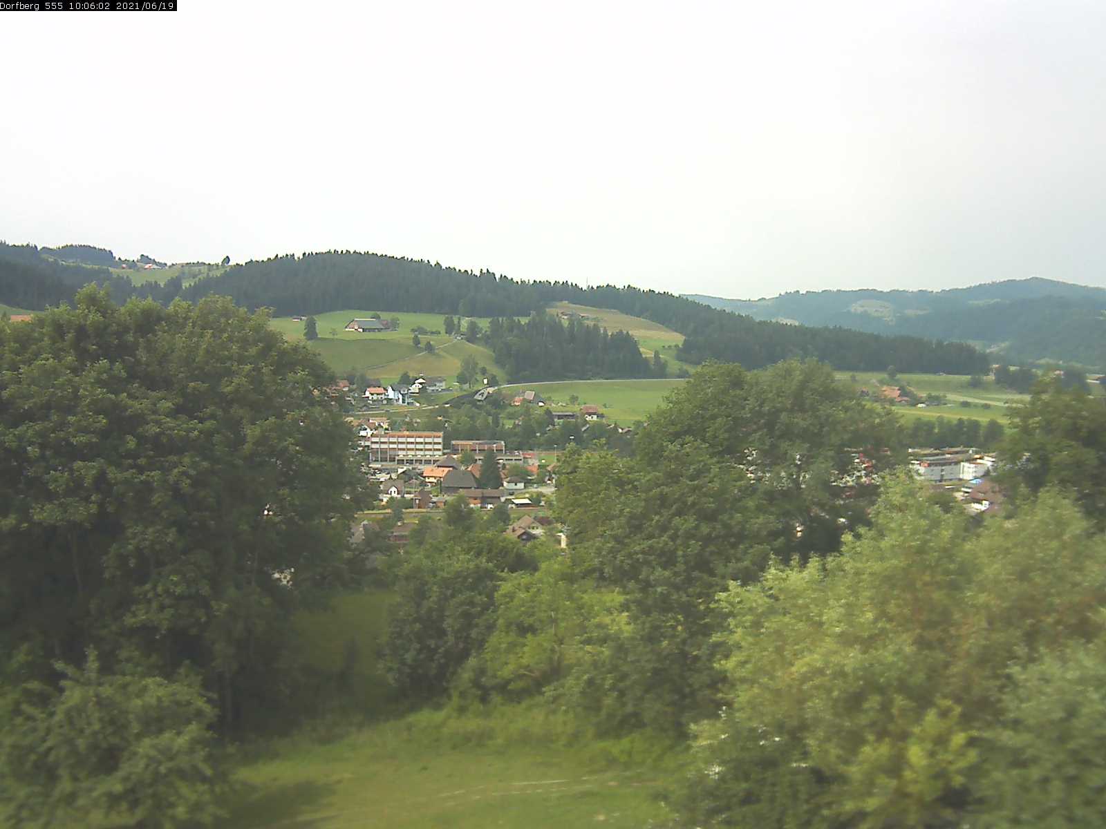 Webcam-Bild: Aussicht vom Dorfberg in Langnau 20210619-100601