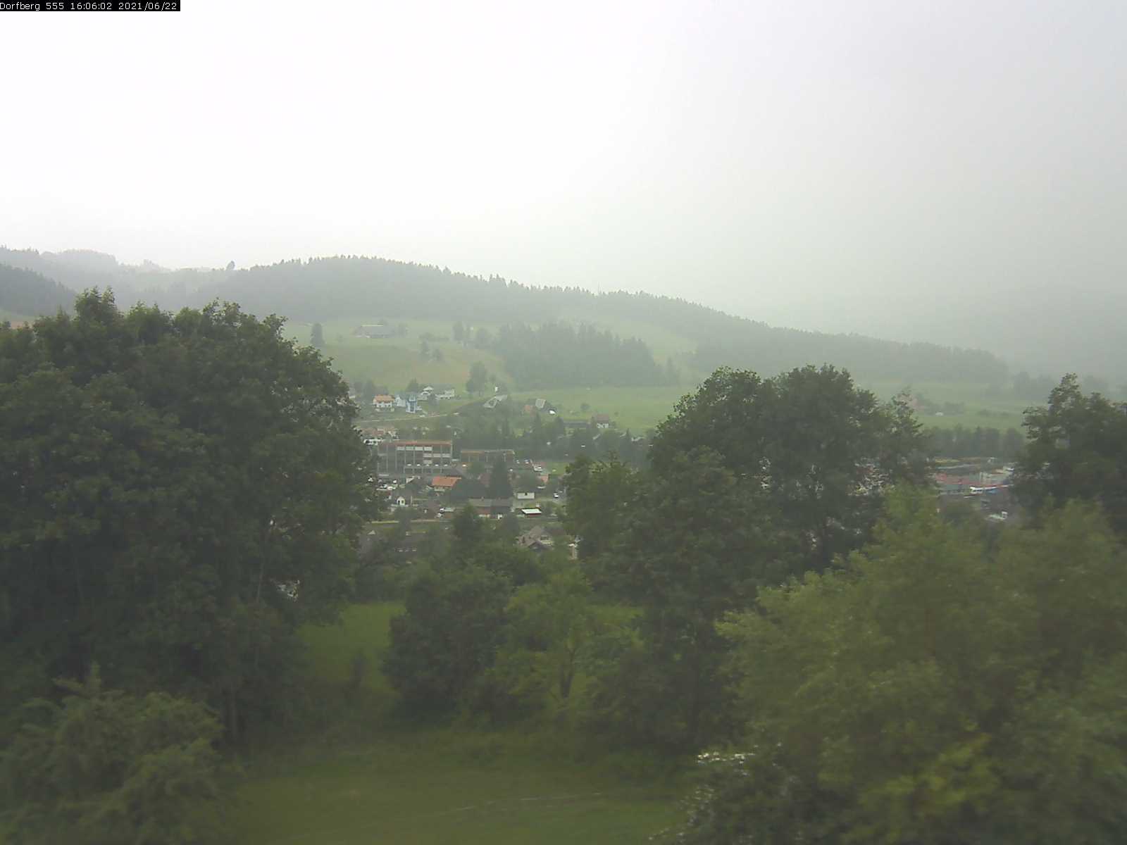 Webcam-Bild: Aussicht vom Dorfberg in Langnau 20210622-160601