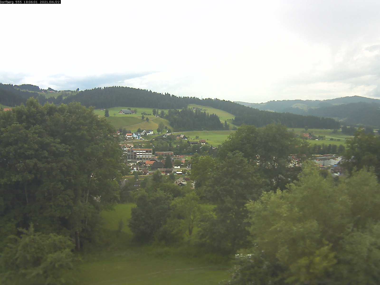 Webcam-Bild: Aussicht vom Dorfberg in Langnau 20210622-180601
