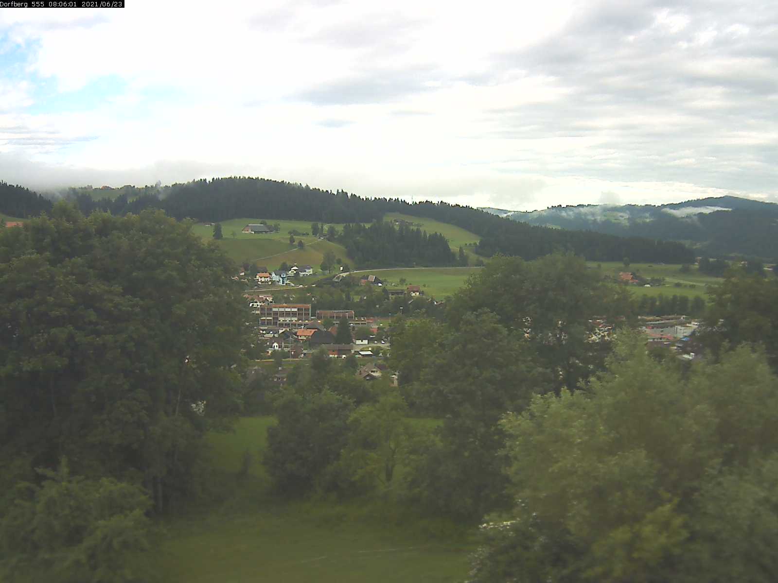 Webcam-Bild: Aussicht vom Dorfberg in Langnau 20210623-080601