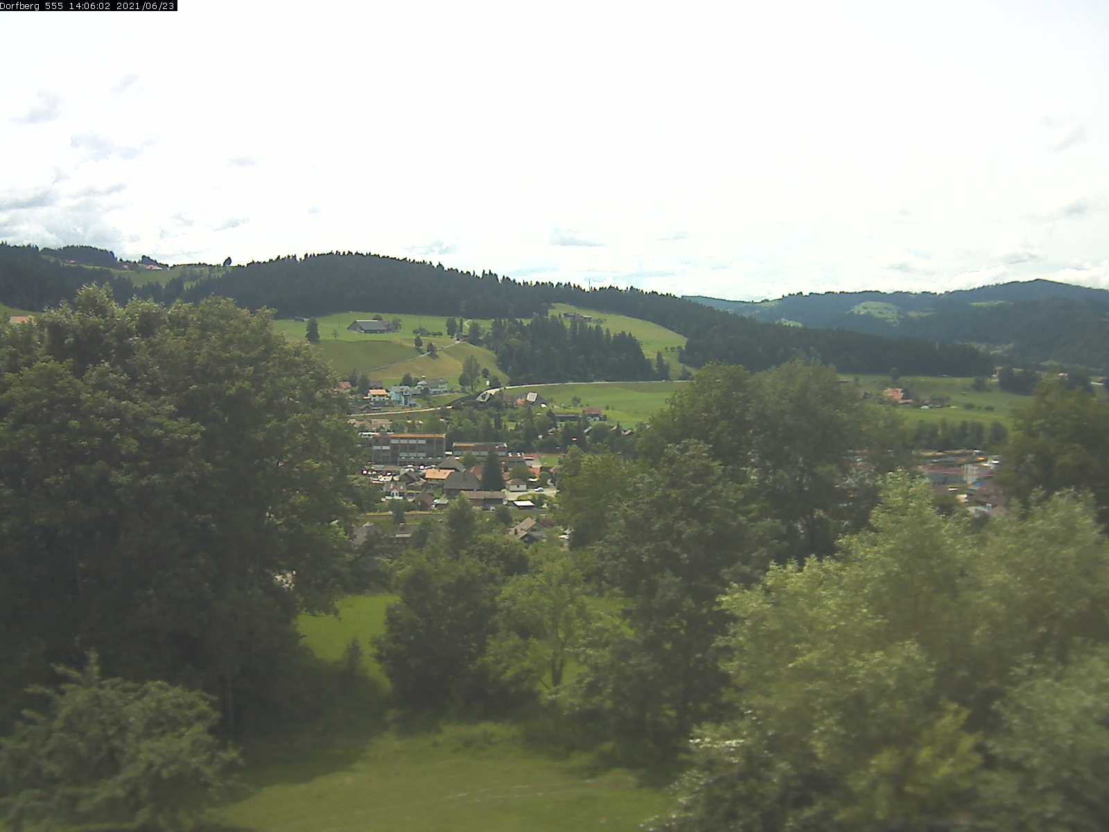 Webcam-Bild: Aussicht vom Dorfberg in Langnau 20210623-140601