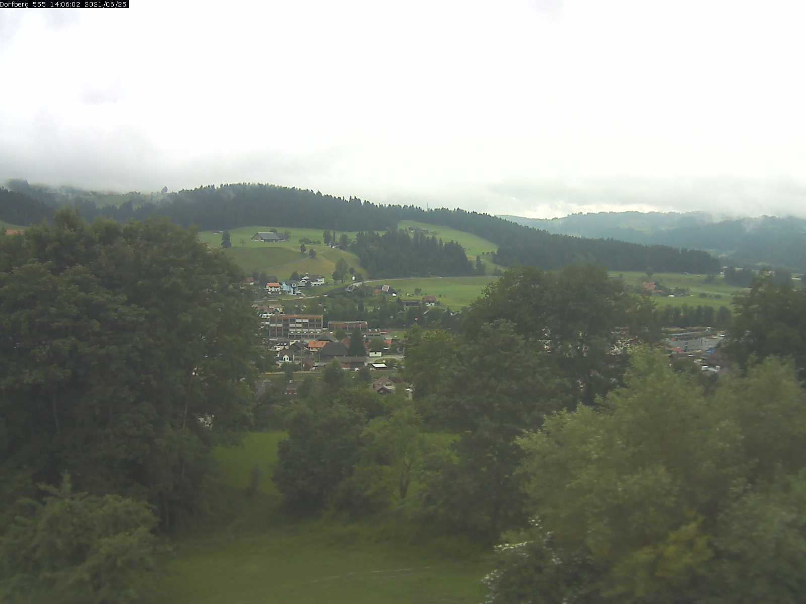 Webcam-Bild: Aussicht vom Dorfberg in Langnau 20210625-140601
